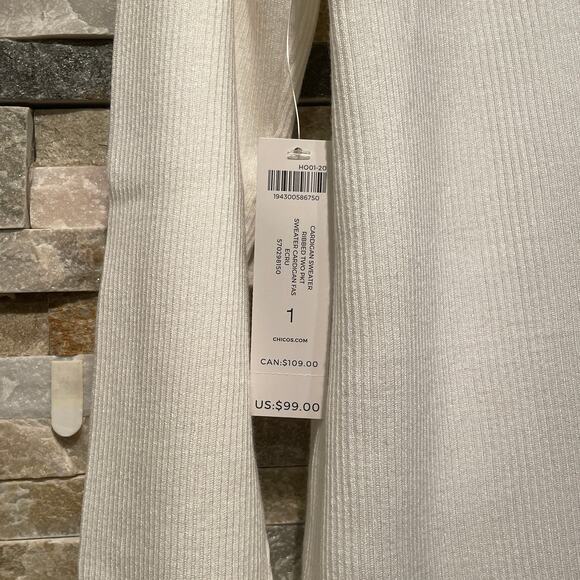 Chico’s M 8-10 White Cardigan Sweater | Ribbed Knit, Pockets, Button Cuffs NWT - Picture 5 of 9